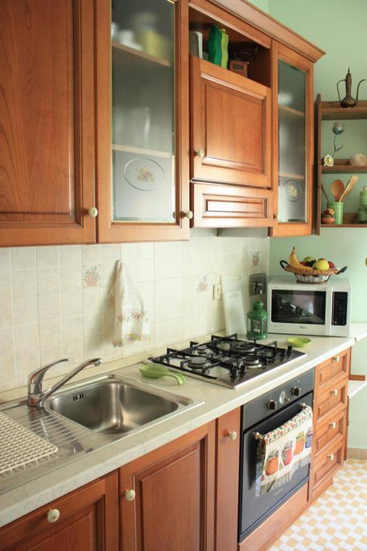 Apartment At Colosseo With Terrace Overlooking The Garden By Lyon Rom Exterior foto